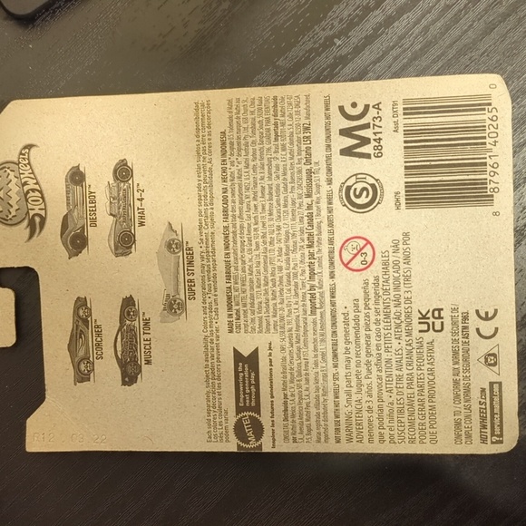 Muscle Tone Diesel Purple and Green Futuristic Toy Car - Picture 2 of 3